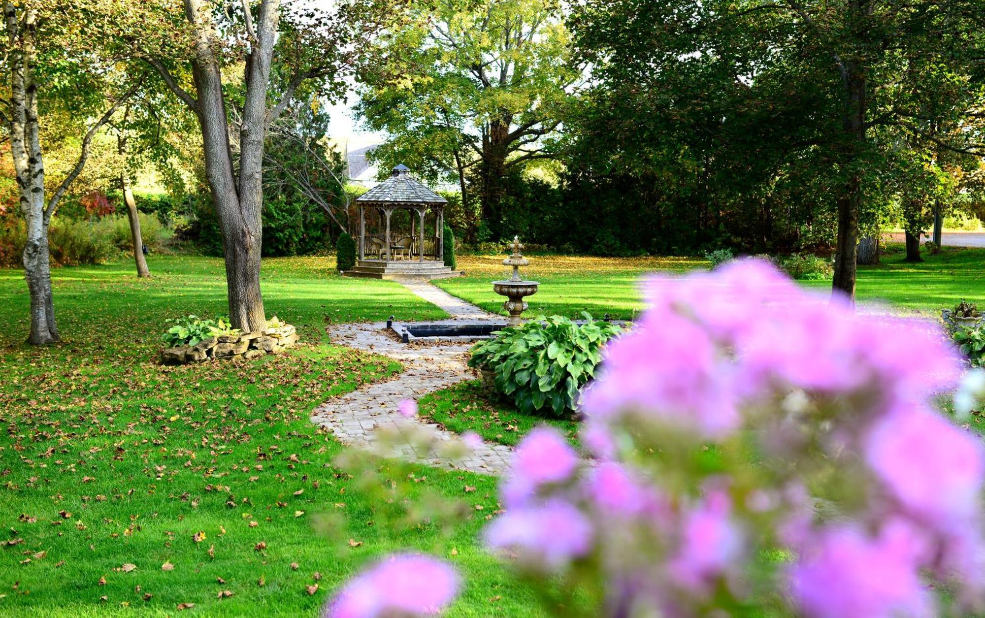 Millcroft Inn & Spa Village Of Alton Esterno foto
